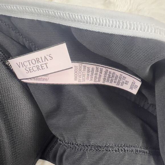 Victoria's Secret Knockout Front Close Underwire Sports Bra Black White 38DDD - Picture 8 of 8